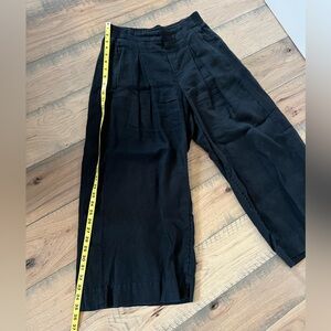 Athleta Black Linen Wide Leg Capris